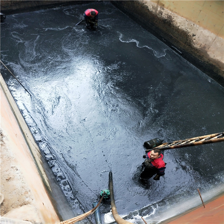 南海废水池清理