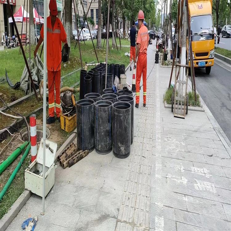 南海管道短管置换修复